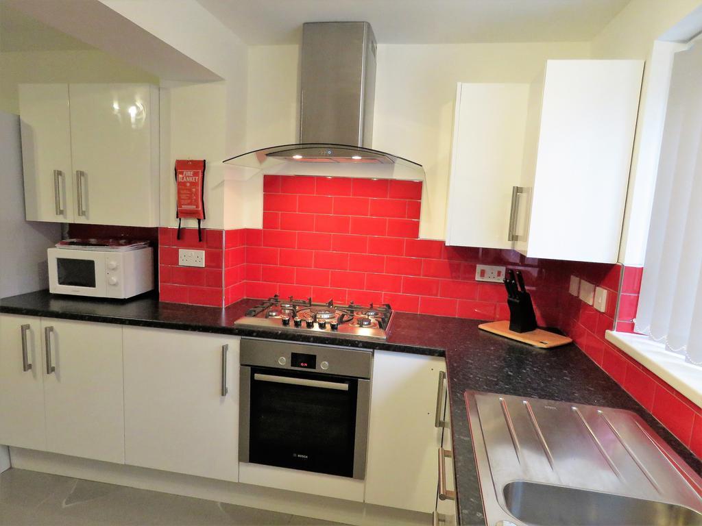 Staynec Moat House Birmingham - For Company, Contractor And Leisure Stays - Nec, Hs2, Jlr, Airport 외부 사진